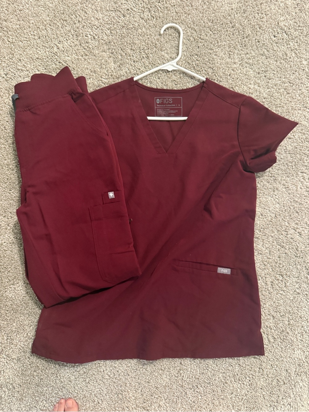 Figs Women's Scrub Set in Burgundy